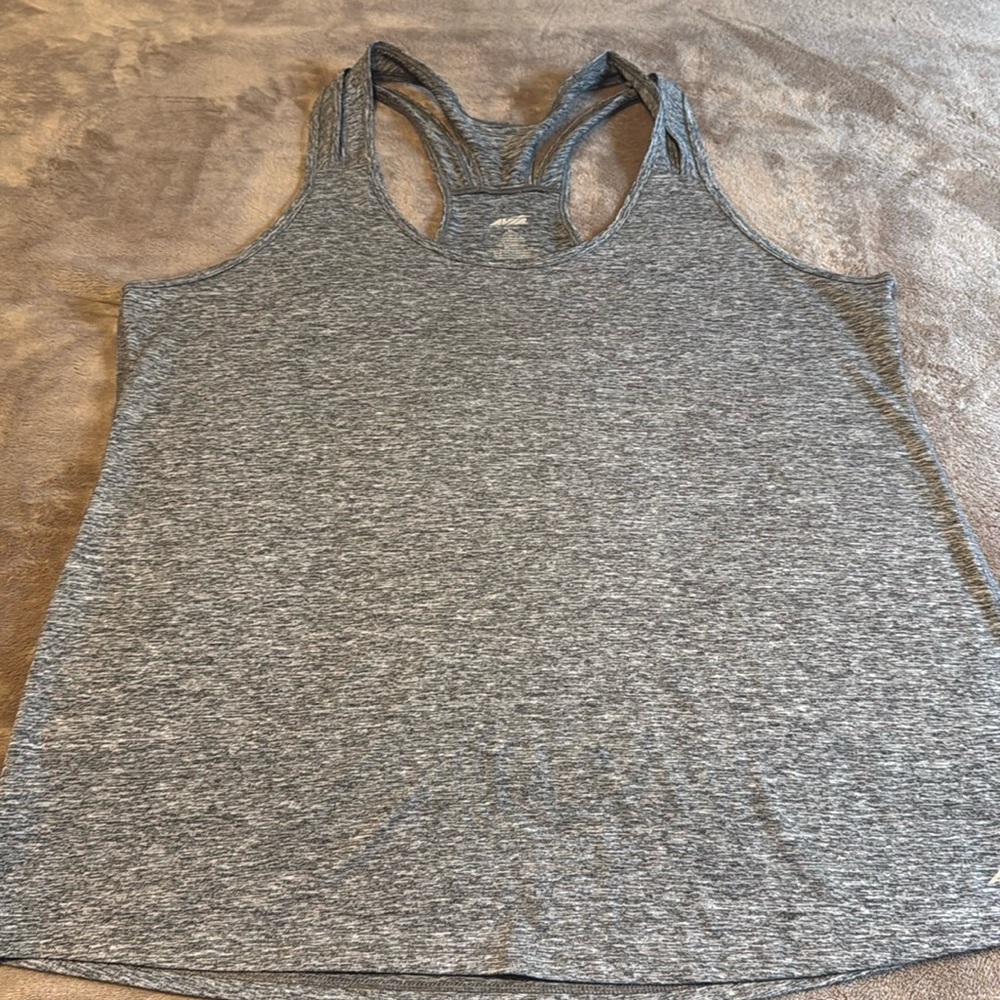 Women’s Avia workout tank top - Picture 1 of 5